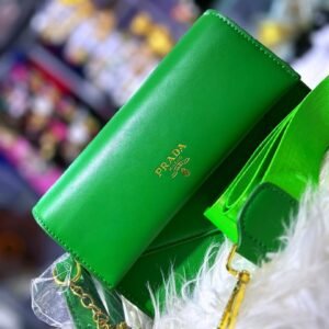 Emerald Signature Envelope Crossbody Bag